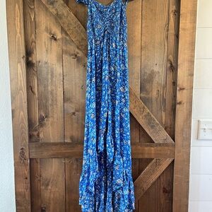 Chic Blue Floral Maxi Dress